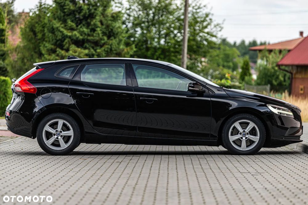 Volvo V40 D2 Geartronic Momentum - 19