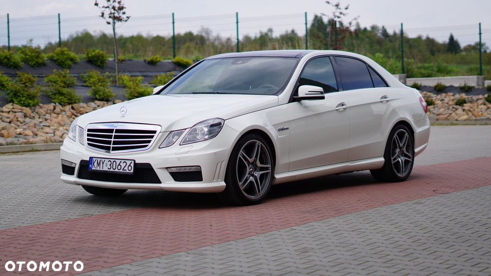 Mercedes-Benz Klasa E 63 AMG - 2