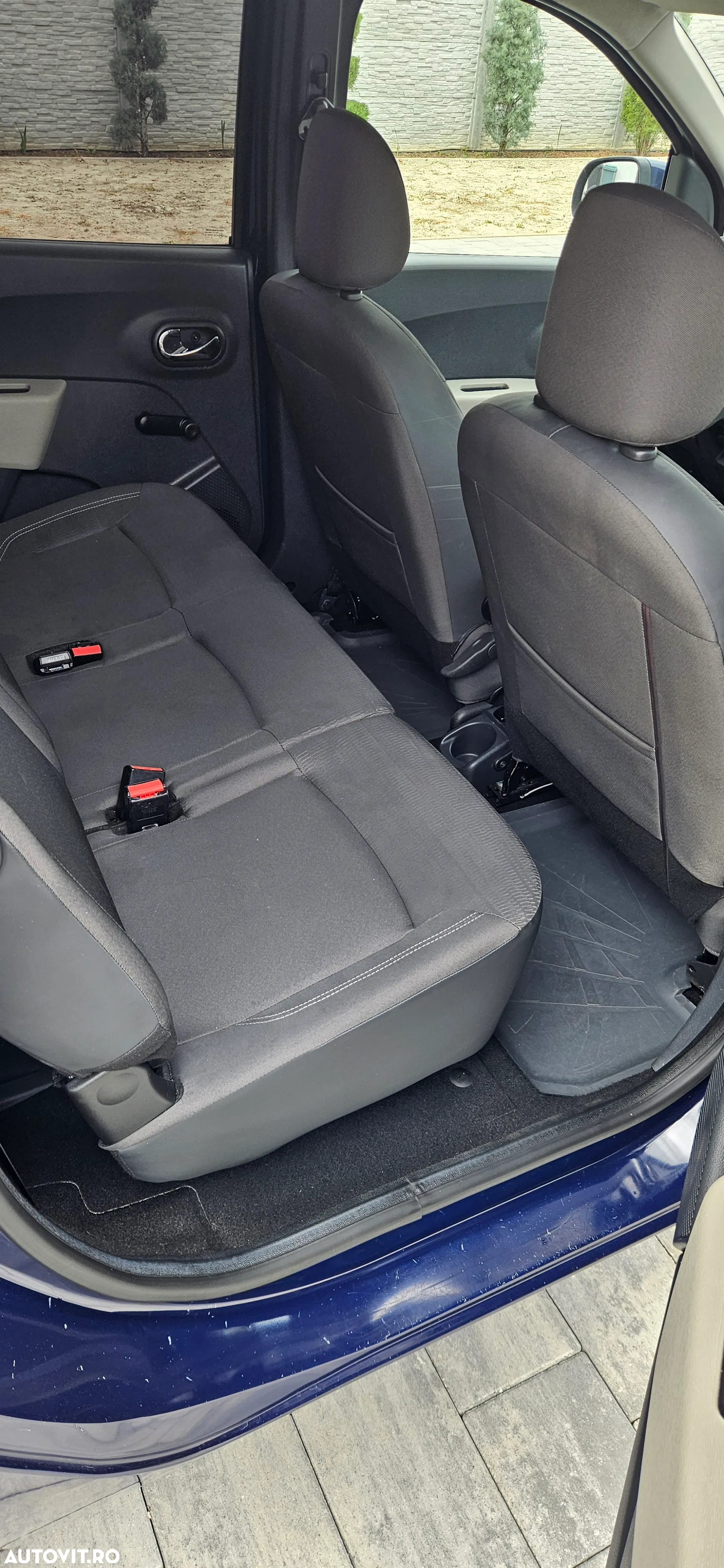 Dacia Lodgy 1.2 TCe 115 CP Laureate - 12