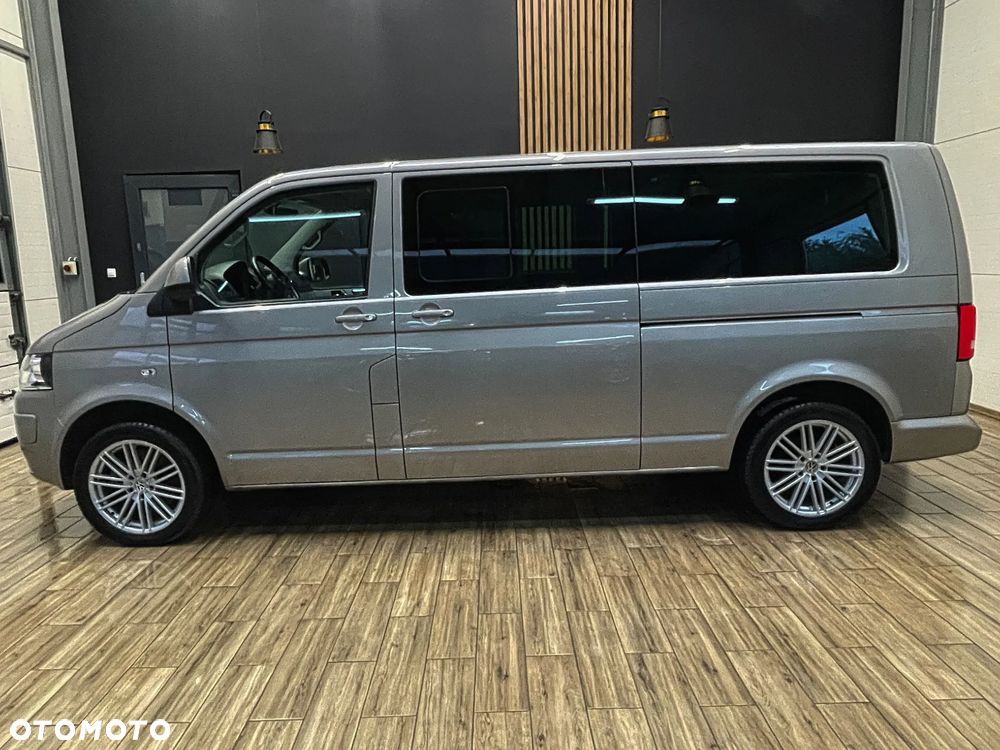 Volkswagen Multivan - 12