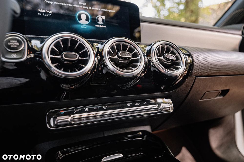 Mercedes-Benz Klasa A 45 S AMG 4-Matic 8G-DCT - 31