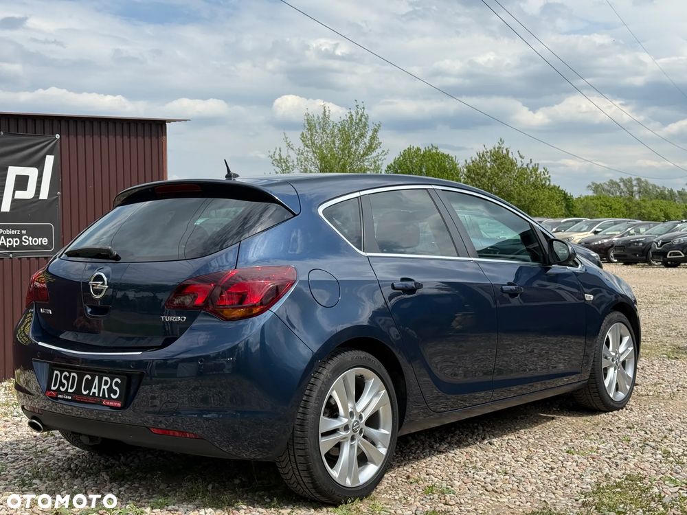 Opel Astra 1.4 Turbo Exklusiv - 4