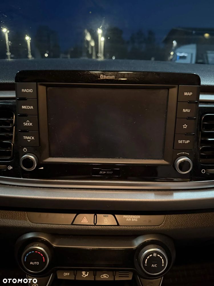 Kia Rio 1.2 XL - 7