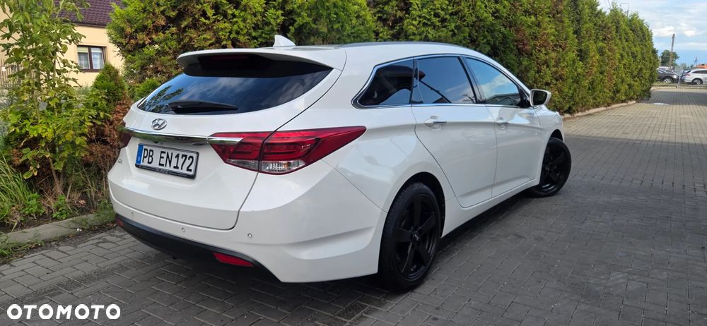 Hyundai i40 Kombi 1.7 CRDi DCT Premium - 15