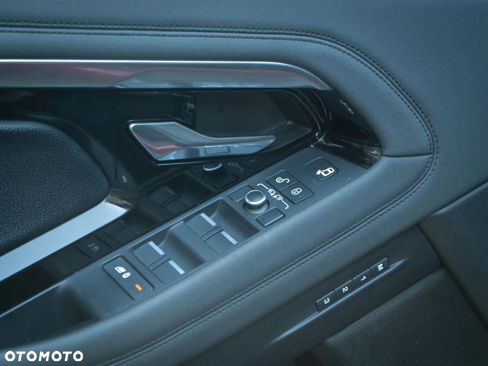 Land Rover Range Rover Evoque P250 SE - 24