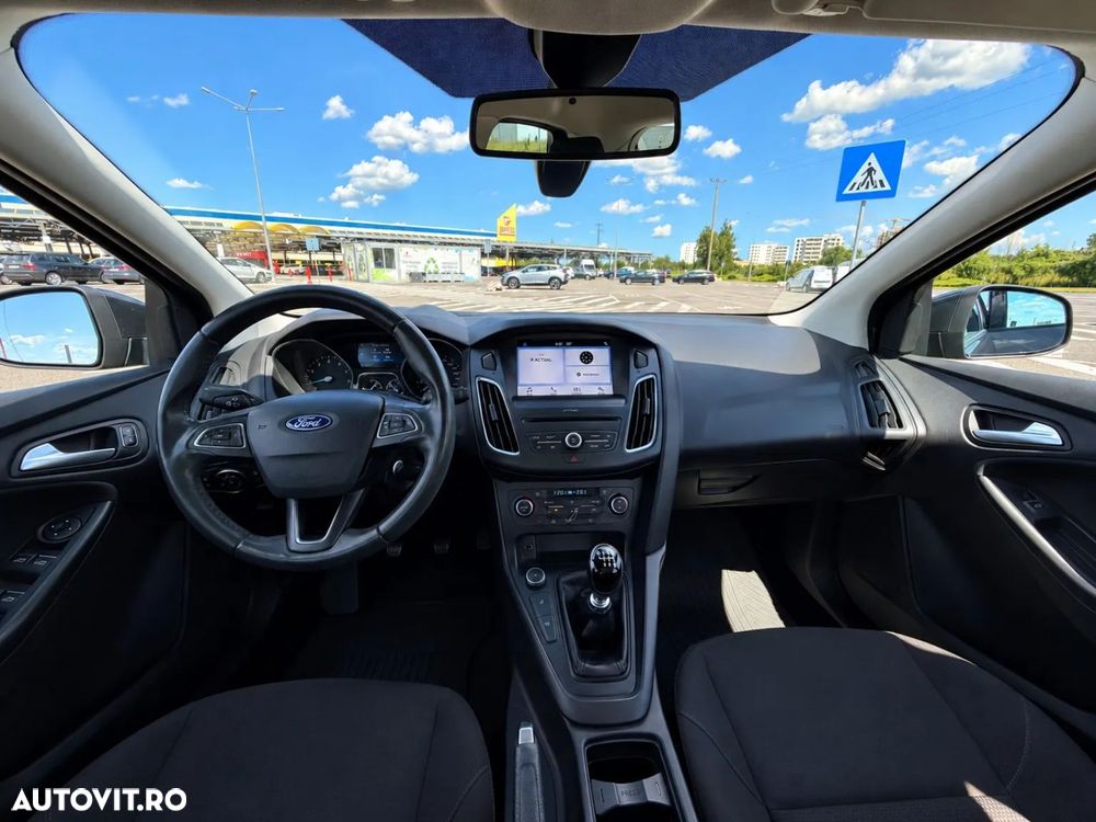 Ford Focus 1.5 EcoBoost Active Business - 9