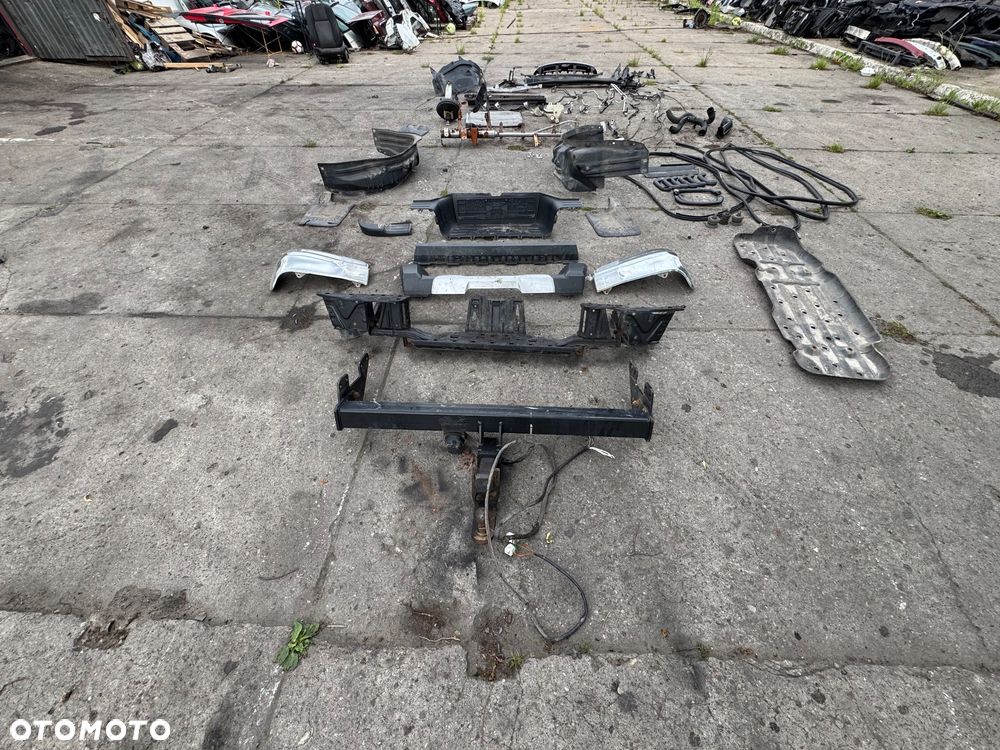 Toyota hilux 8 wszystkie części  wąż węże klimy przód przednie wzmocnienie środek plastiki - 1