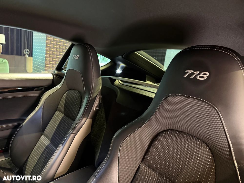 Porsche Cayman T PDK - 16