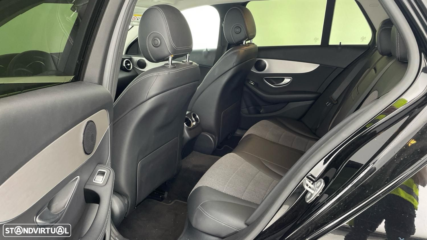 Mercedes-Benz C 300 e Avantgarde - 14