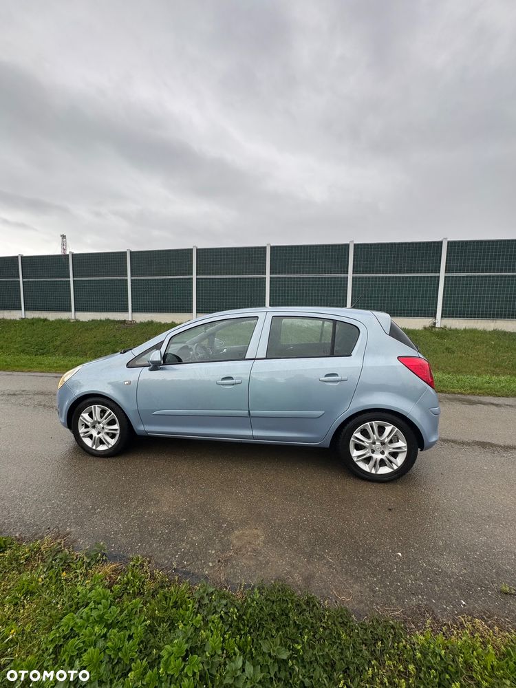 Opel Corsa 1.4 16V Enjoy - 10