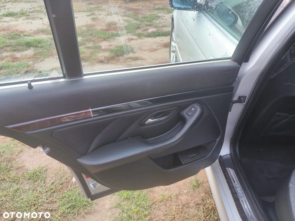 BMW Seria 5 - 19