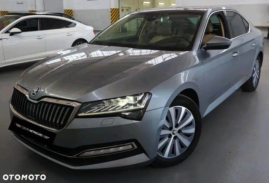 Skoda Superb 2.0 TDI SCR Style DSG - 3