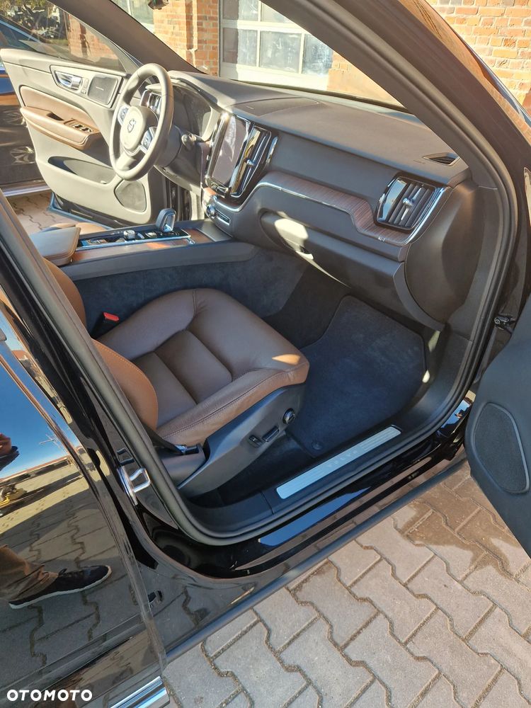 Volvo XC 60 - 8