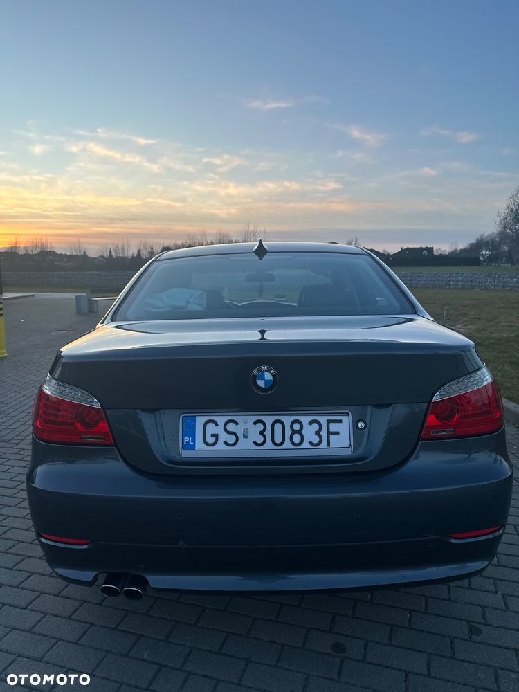 BMW Seria 5 525d Edition Sport - 3