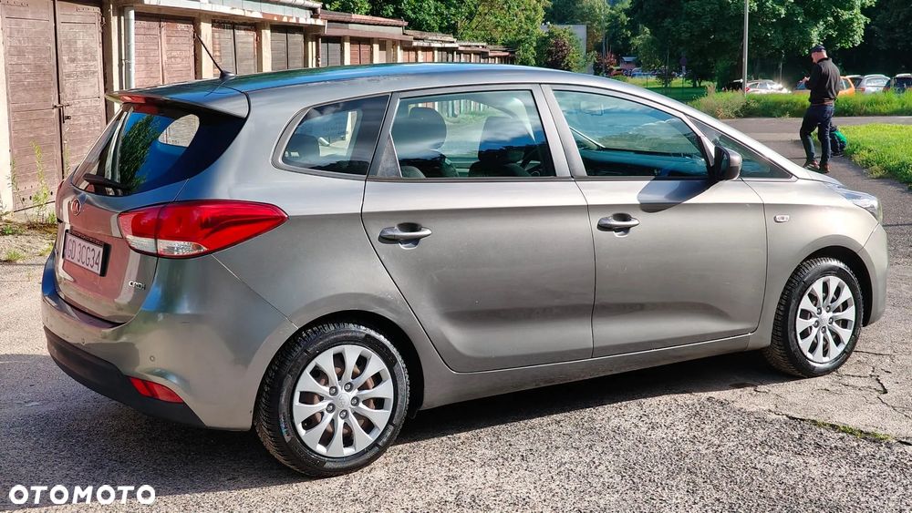 Kia Carens 1.7 CRDi XL - 6