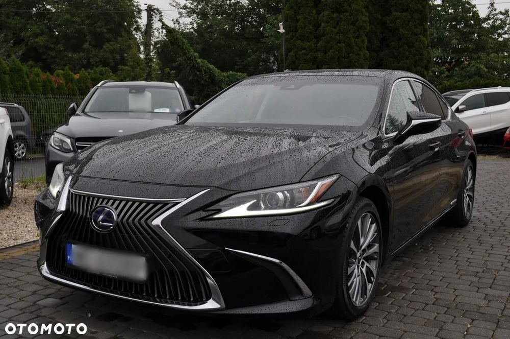 Lexus ES 300h Business Edition + - 4