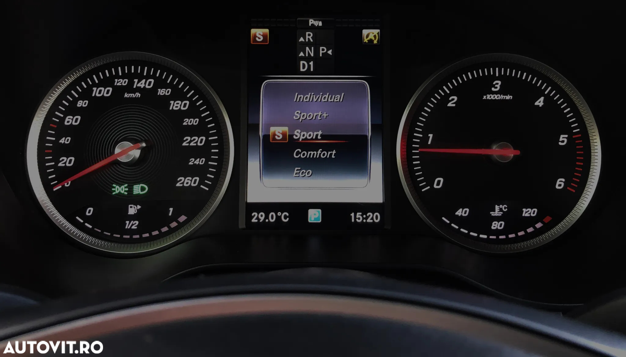 Mercedes-Benz GLC 220 d 4Matic 9G-TRONIC - 22