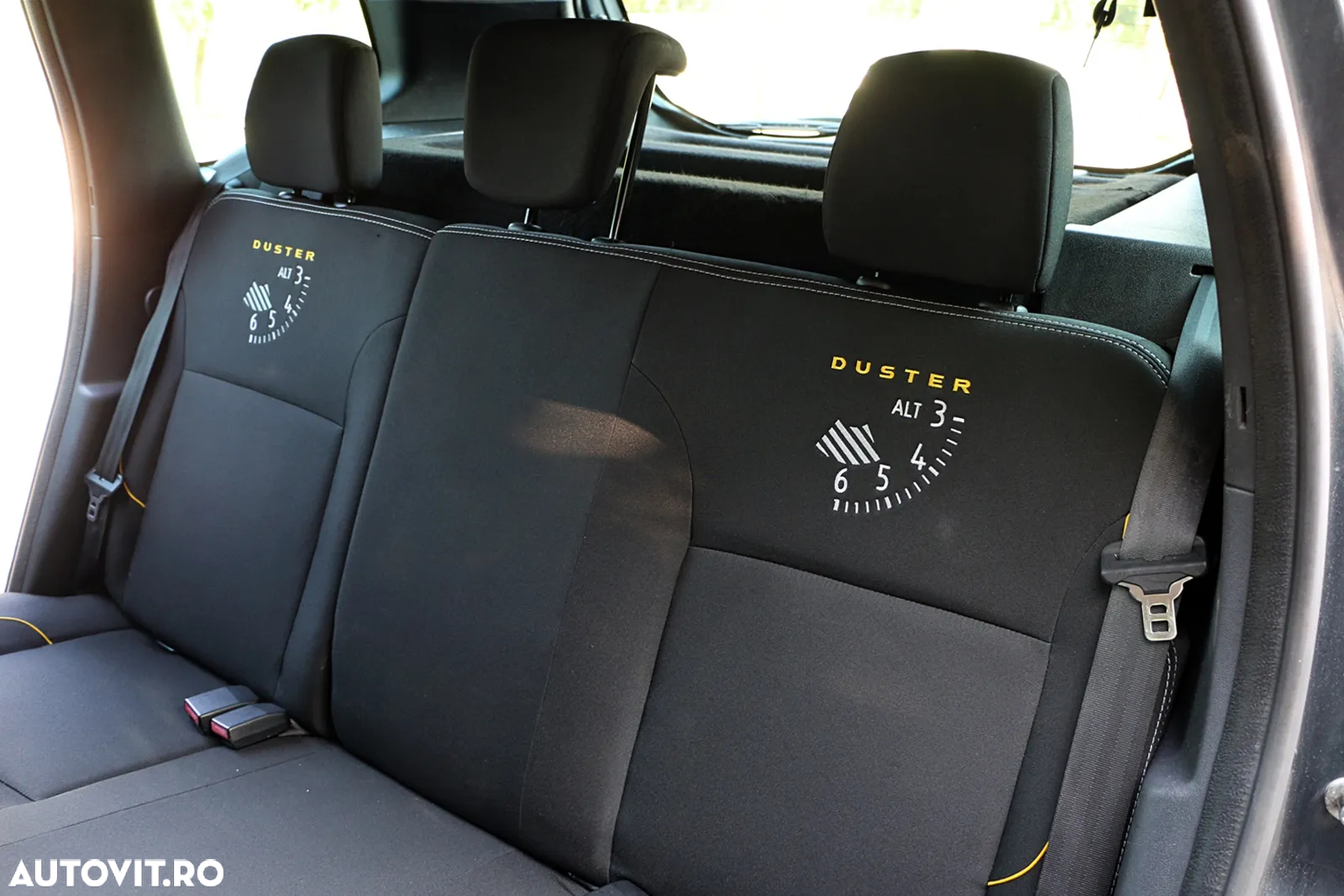 Dacia Duster 1.5 dCi 4x2 Laureate - 16