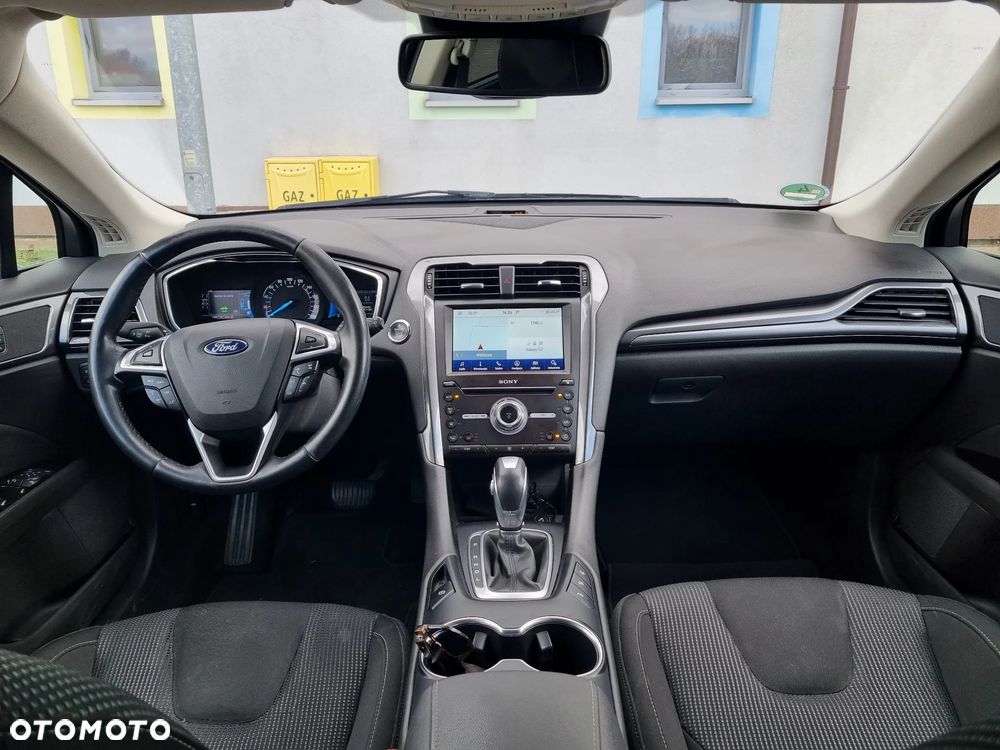 Ford Mondeo SW 2.0 Hybrid Titanium - 22