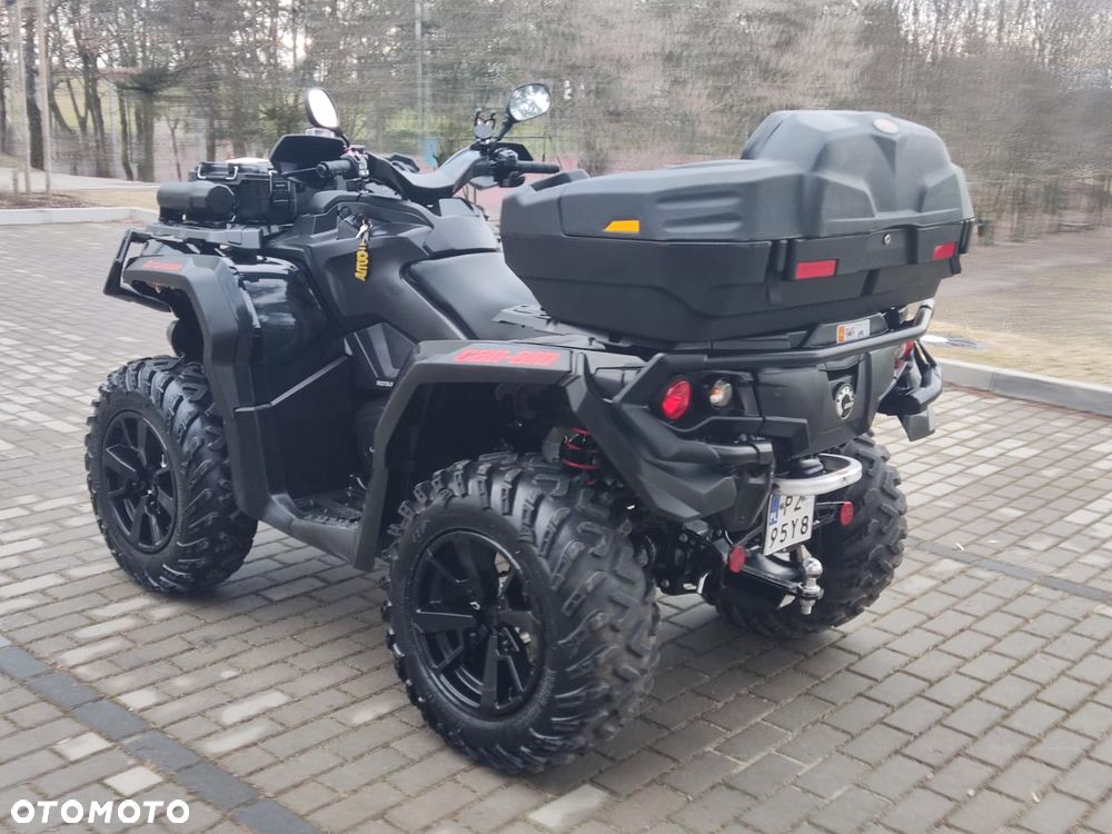 Can-Am Outlander - 10