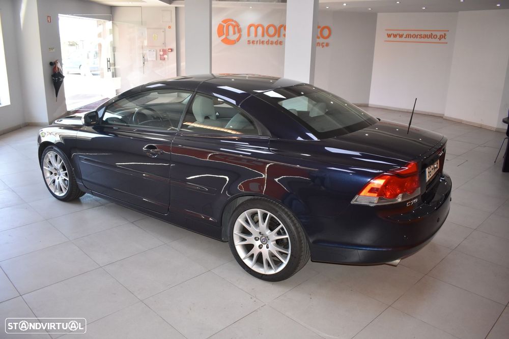 Volvo C70 2.4 D5 Momentum - 7