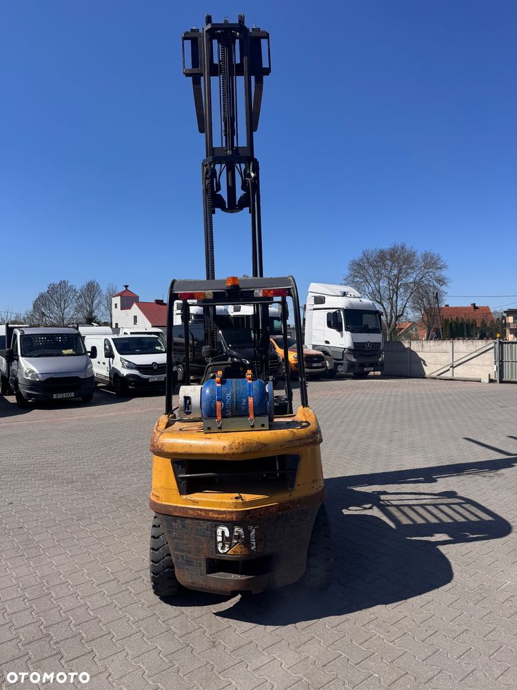 Caterpillar GP30N - 3