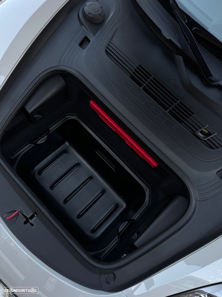 Porsche 718 Cayman 2.0 T - 19