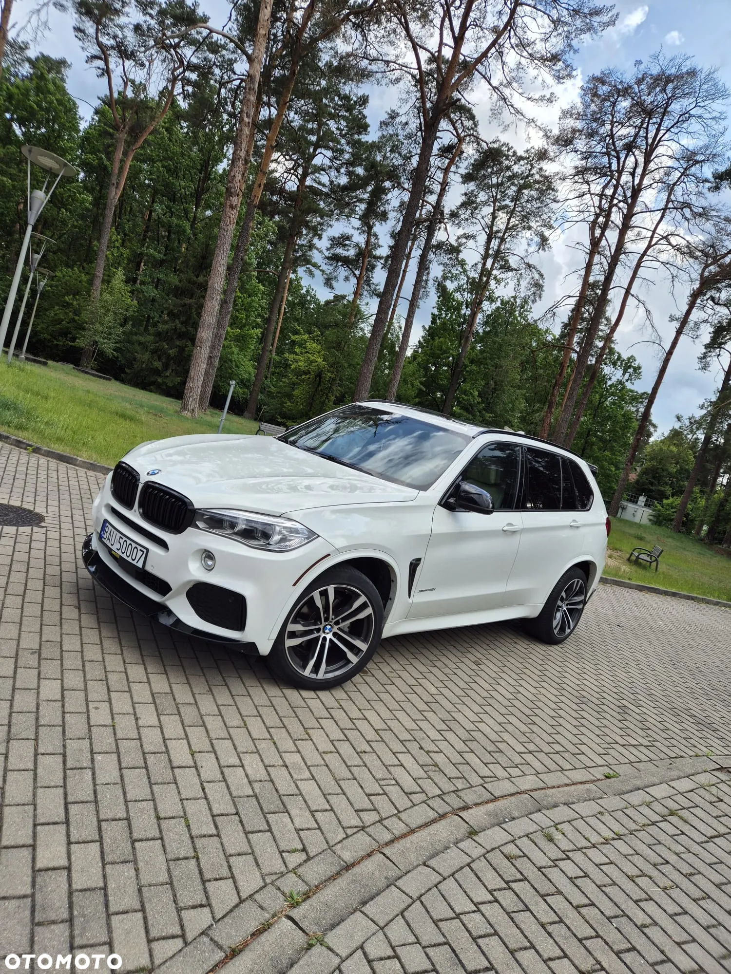 BMW X5 xDrive35i Sport-Aut - 2