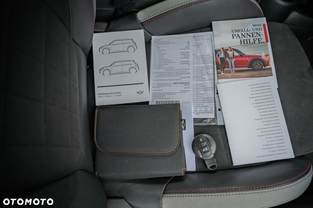 MINI John Cooper Works - 34