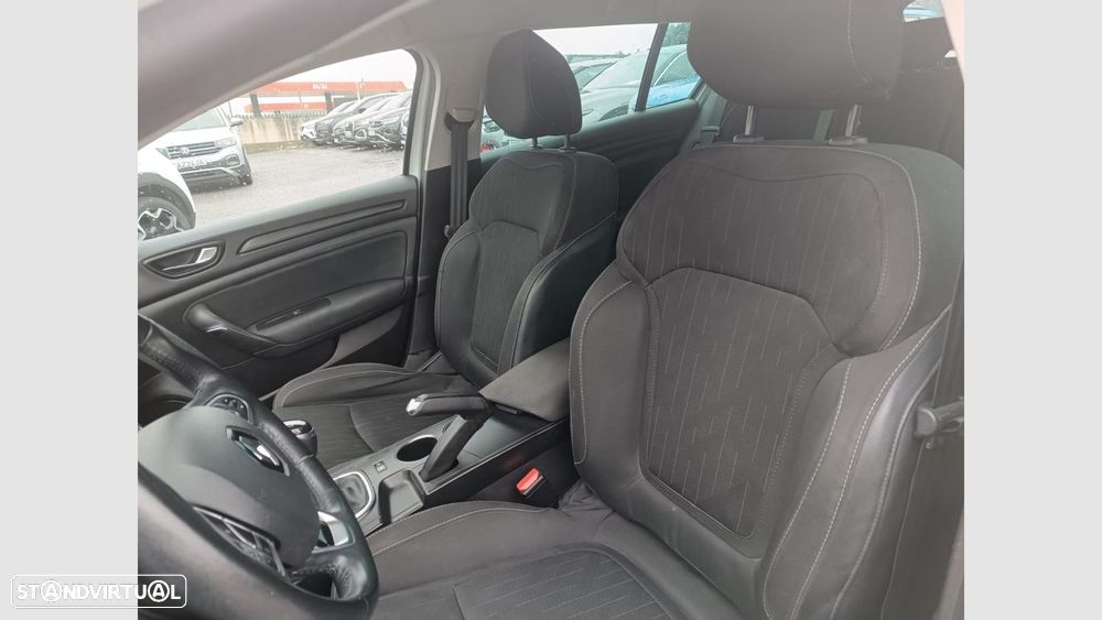 Renault Mégane 1.5 Blue dCi Limited - 9