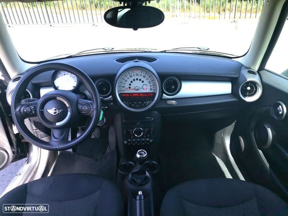 MINI 3 Portas One D - 3