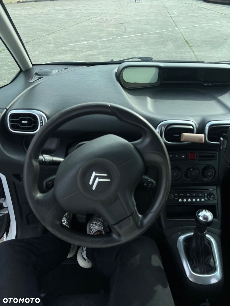 Citroën C3 Picasso 1.4i Attraction - 9
