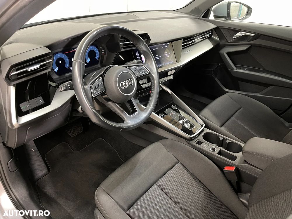 Audi A3 2.0 35 TDI S tronic Advanced - 5