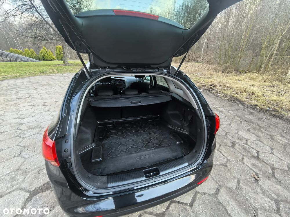 Kia Ceed 1.6 GDI Platinum Edition - 33