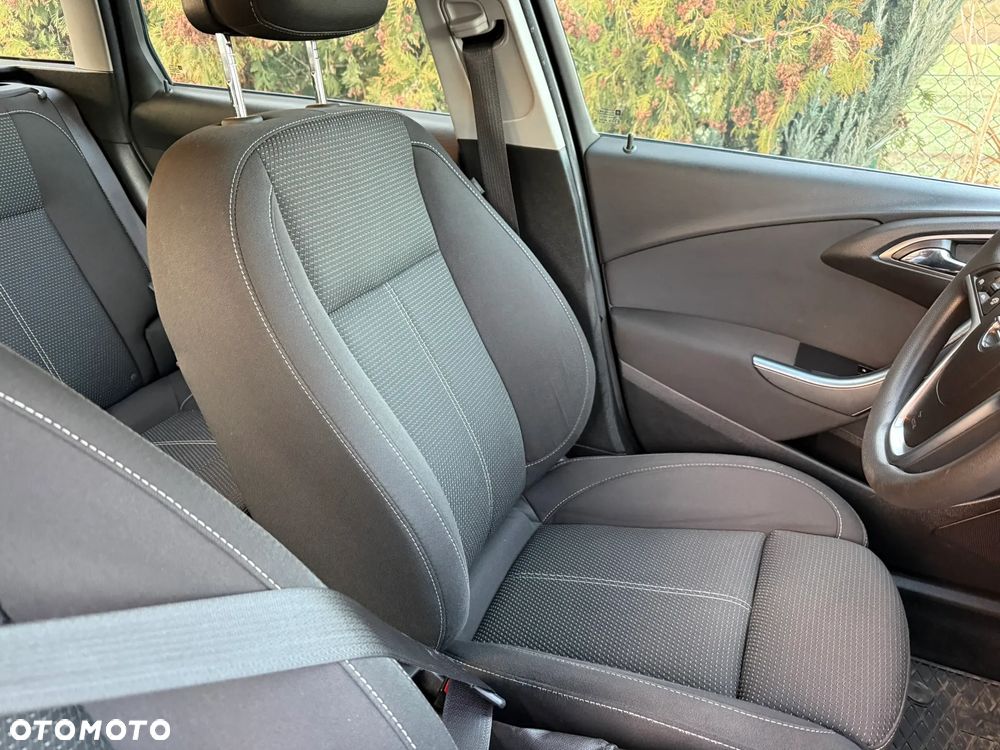 Opel Astra 1.6 Enjoy - 11