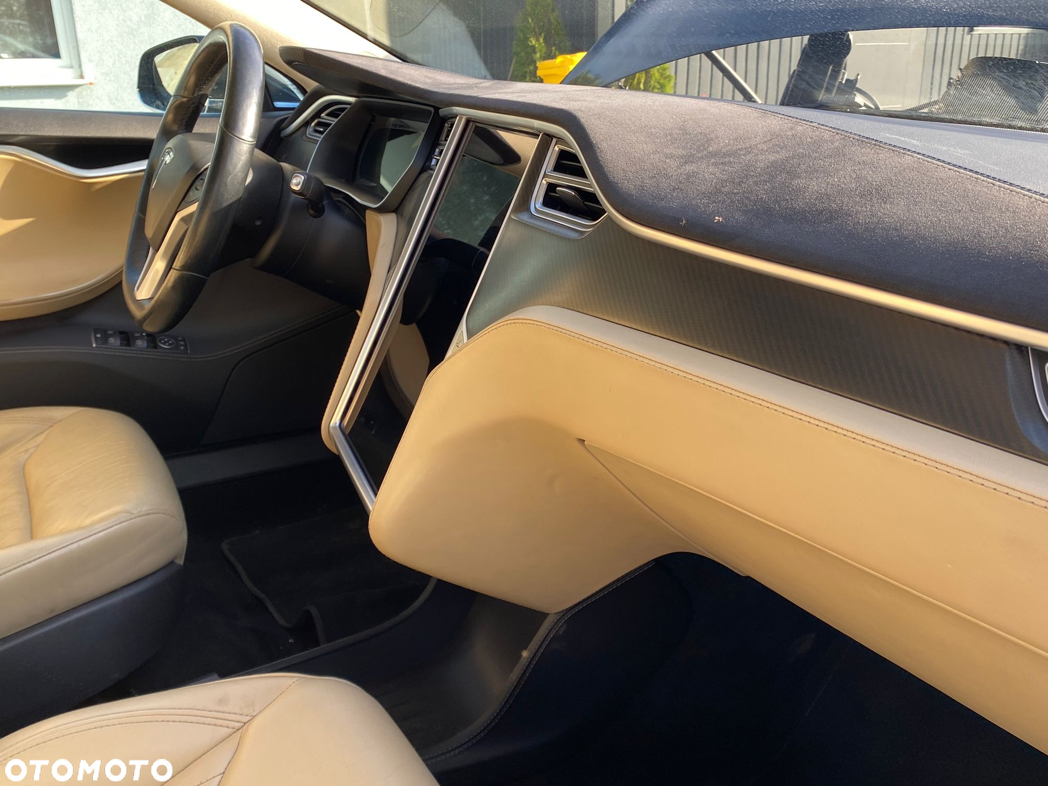 Tesla Model S 85 D Performance - 17