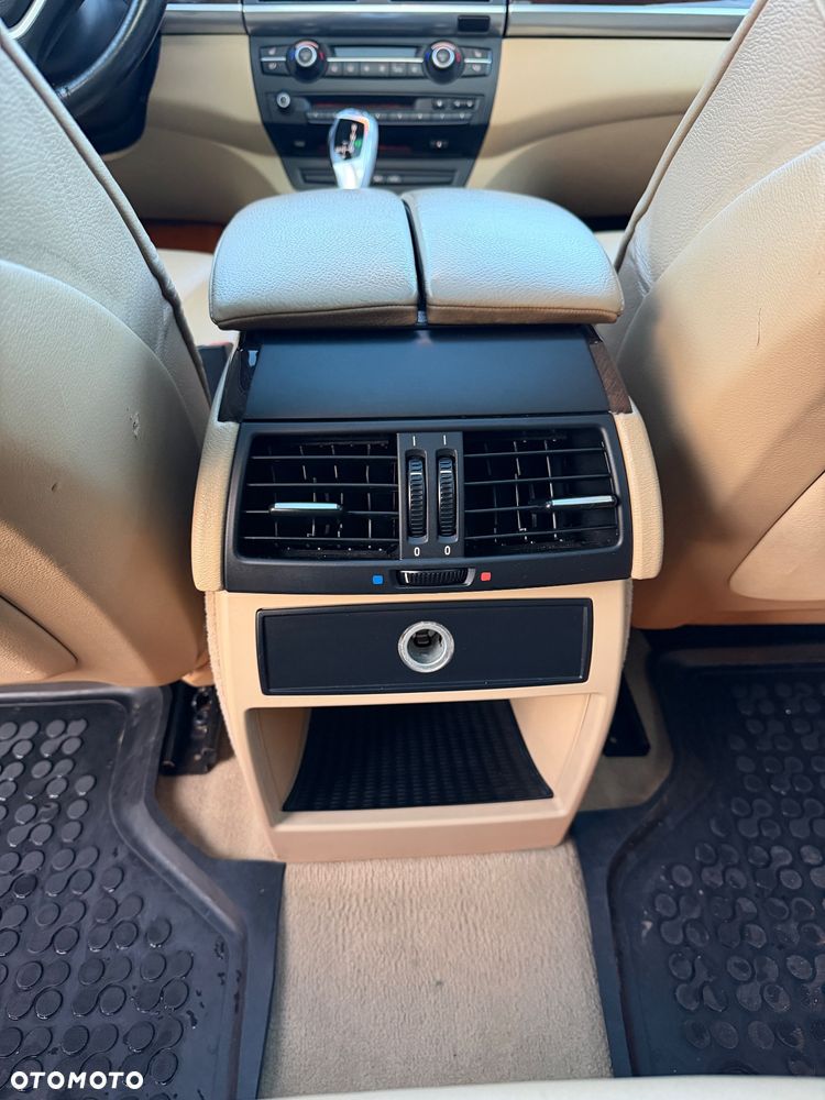 BMW X5 3.5d xDrive - 17