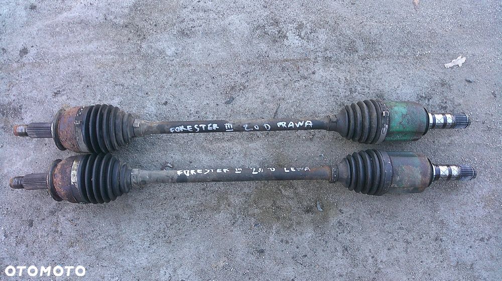 SUBARU FORESTER III 2.0D PÓŁOŚ PRAWA LUB LEWA