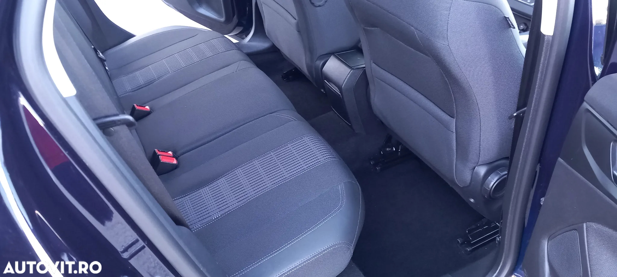 Peugeot 308 BlueHDi 130 EAT8 Allure Pack - 13