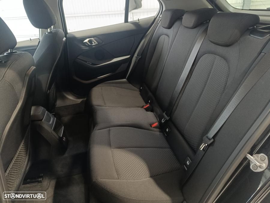 BMW 118 i Auto - 14