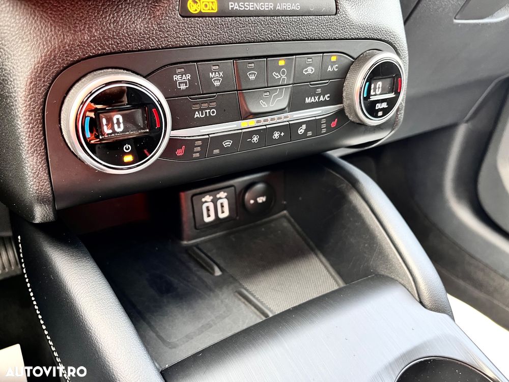 Ford Kuga 2.5 Duratec PHEV VIGNALE - 37