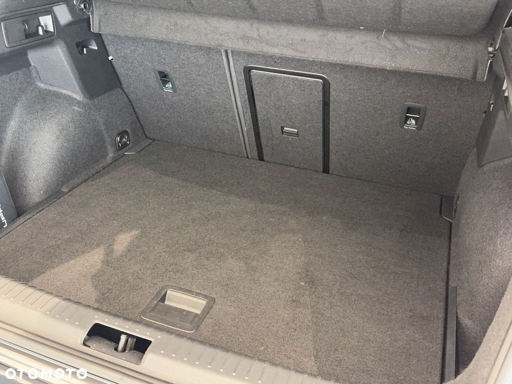 Cupra Formentor 1.5 TSI DSG - 37