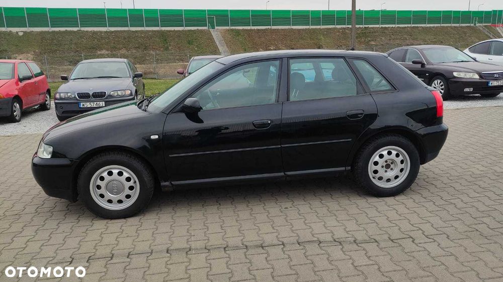 Audi A3 Sportback - 3