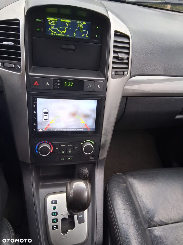 Chevrolet Captiva 2.0 4WD 7 Sitzer Automatik LT - 14