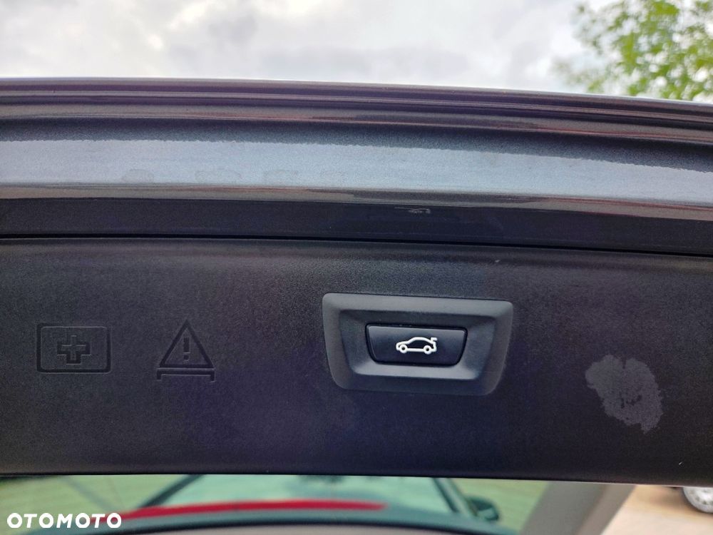 BMW Seria 5 518d Business Edition - 13