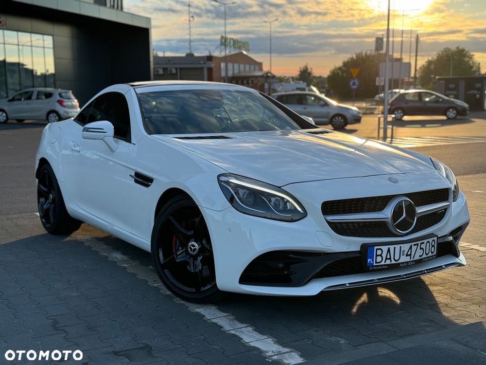 Mercedes-Benz SLC - 2