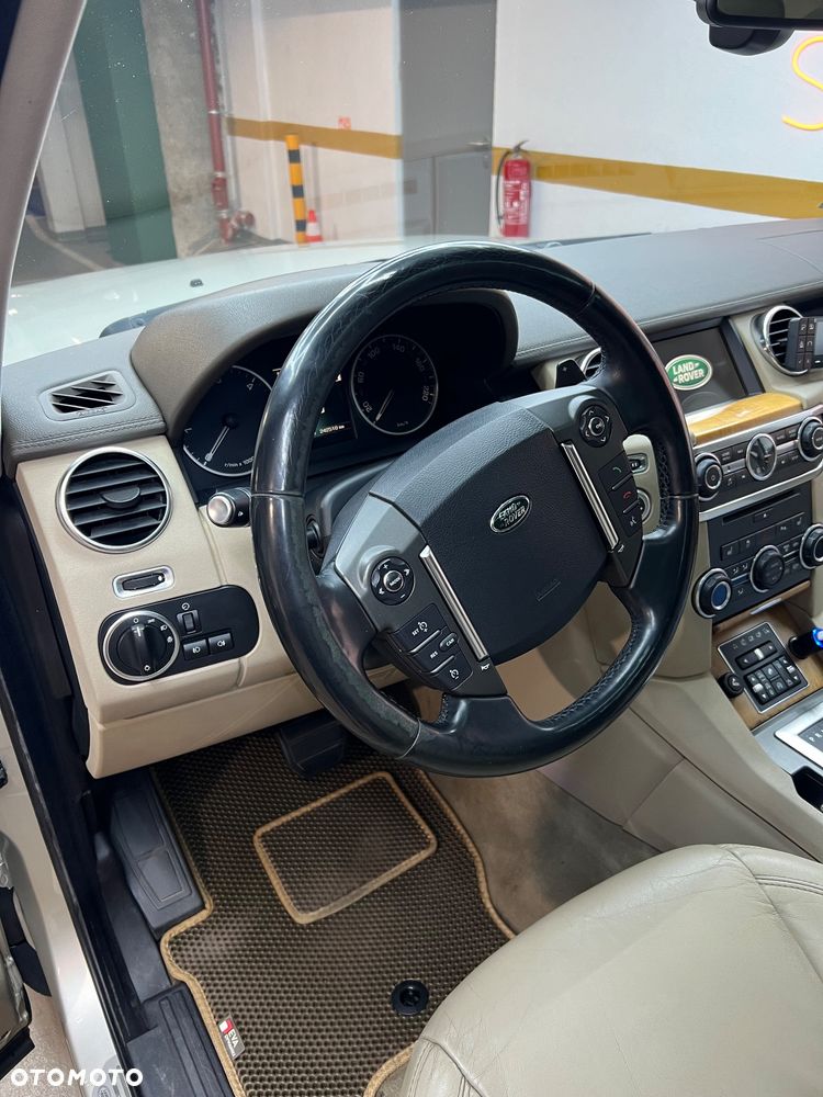 Land Rover Discovery IV 3.0SD V6 HSE - 18