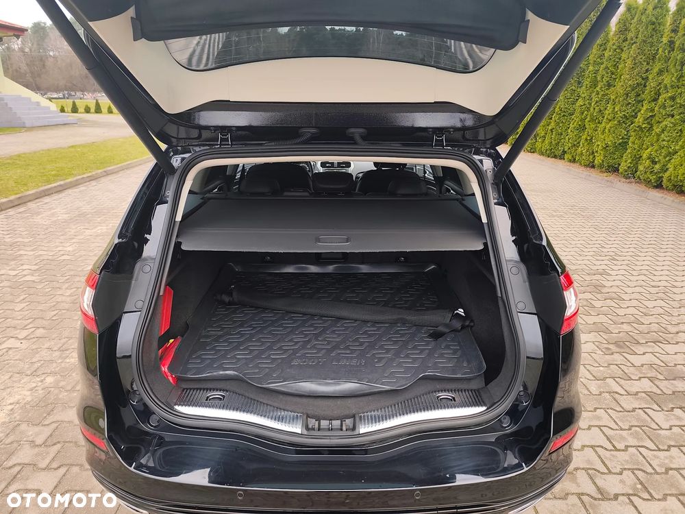 Ford Mondeo 2.0 TDCi PowerShift-Aut Allrad Titanium - 32