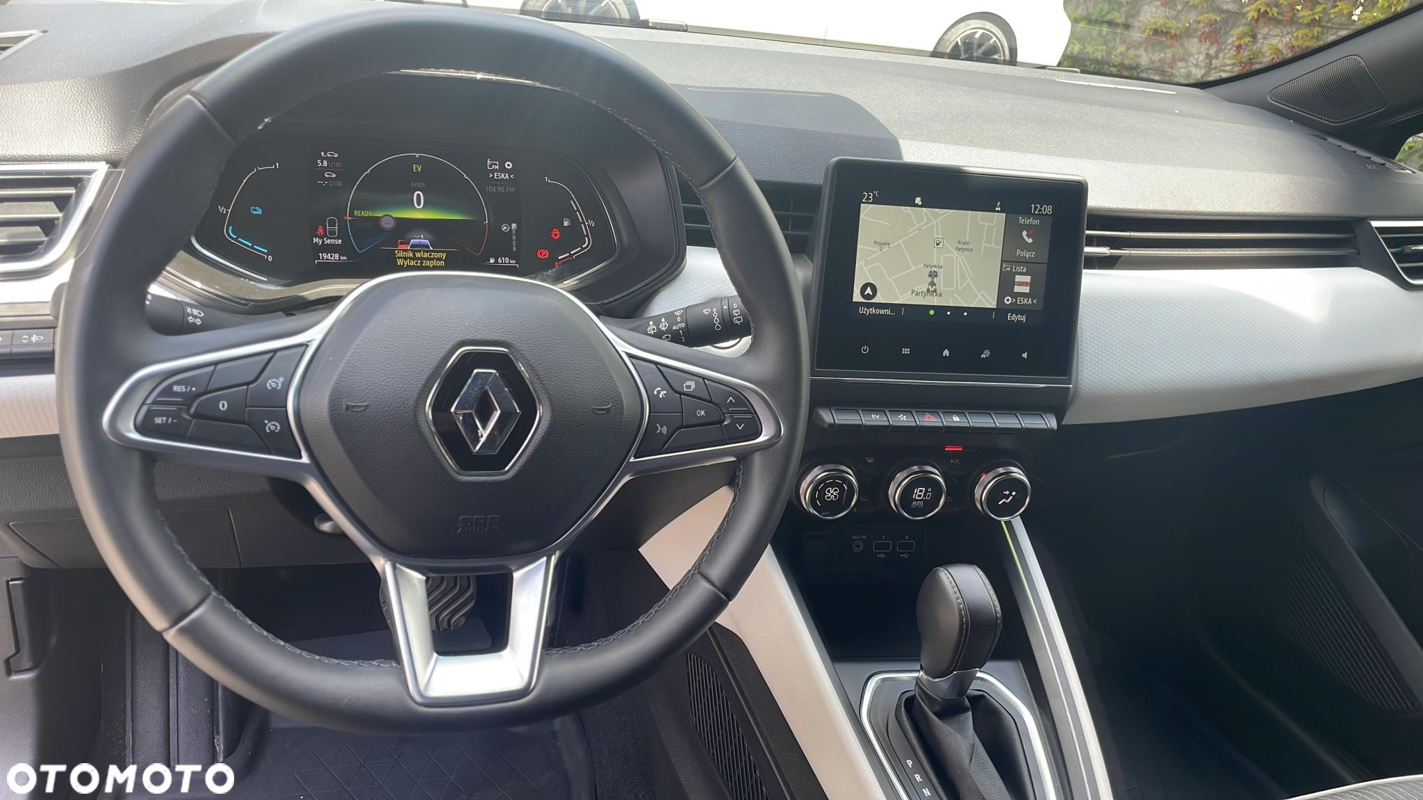 Renault Clio 1.6 E-TECH Techno - 12