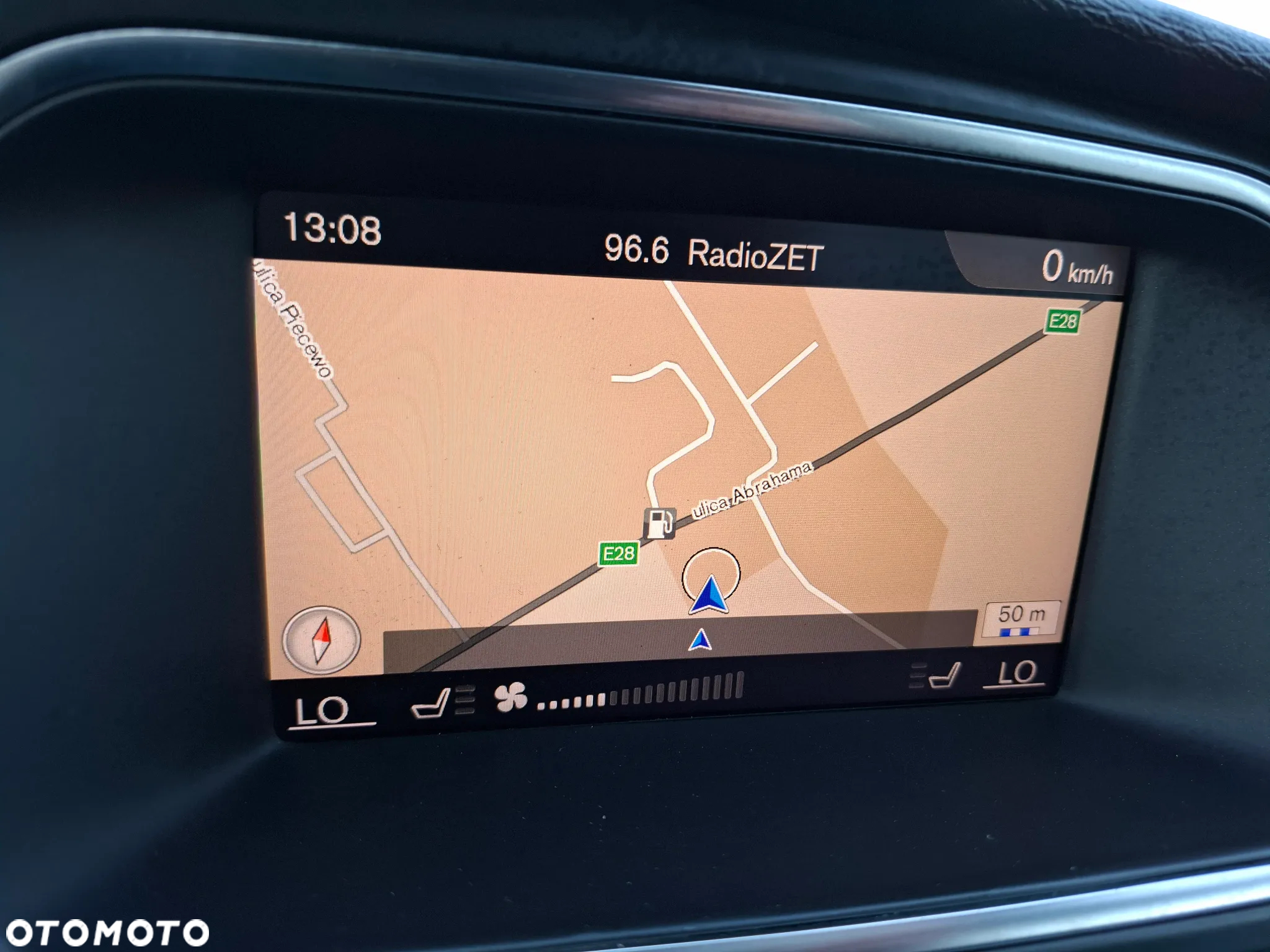 Volvo V40 D2 Drive-E R-Design Kinetic - 32